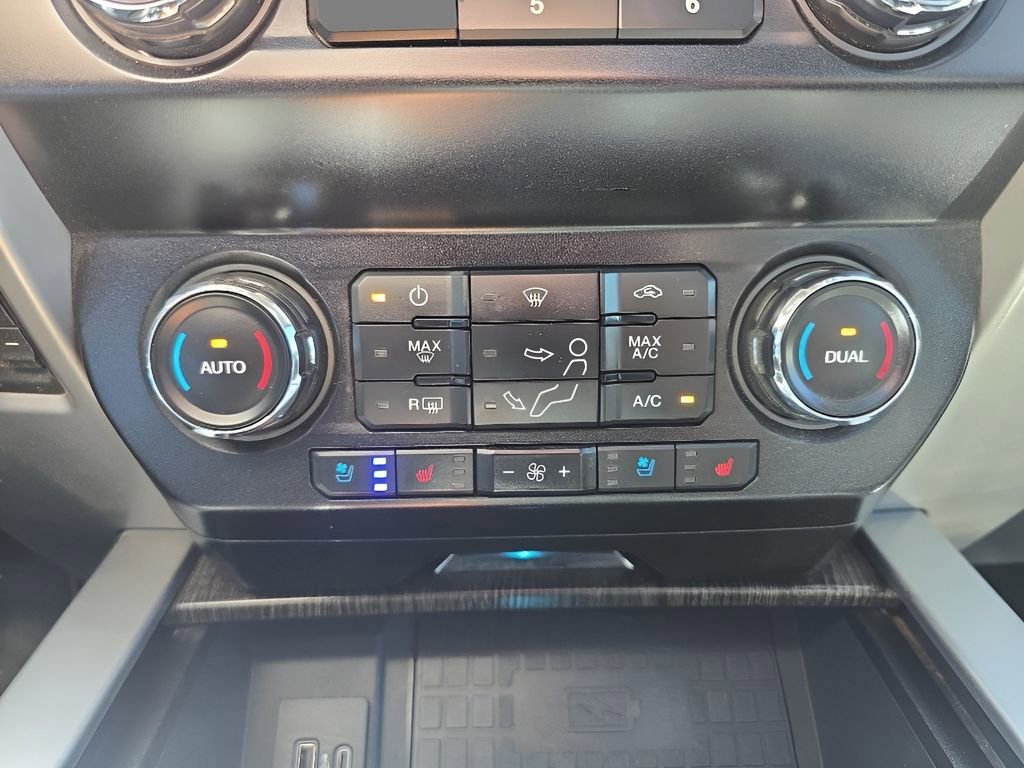 Used 2021 Ford F250 Lariat w/ Lariat Ultimate Package AWD/4WD image 27