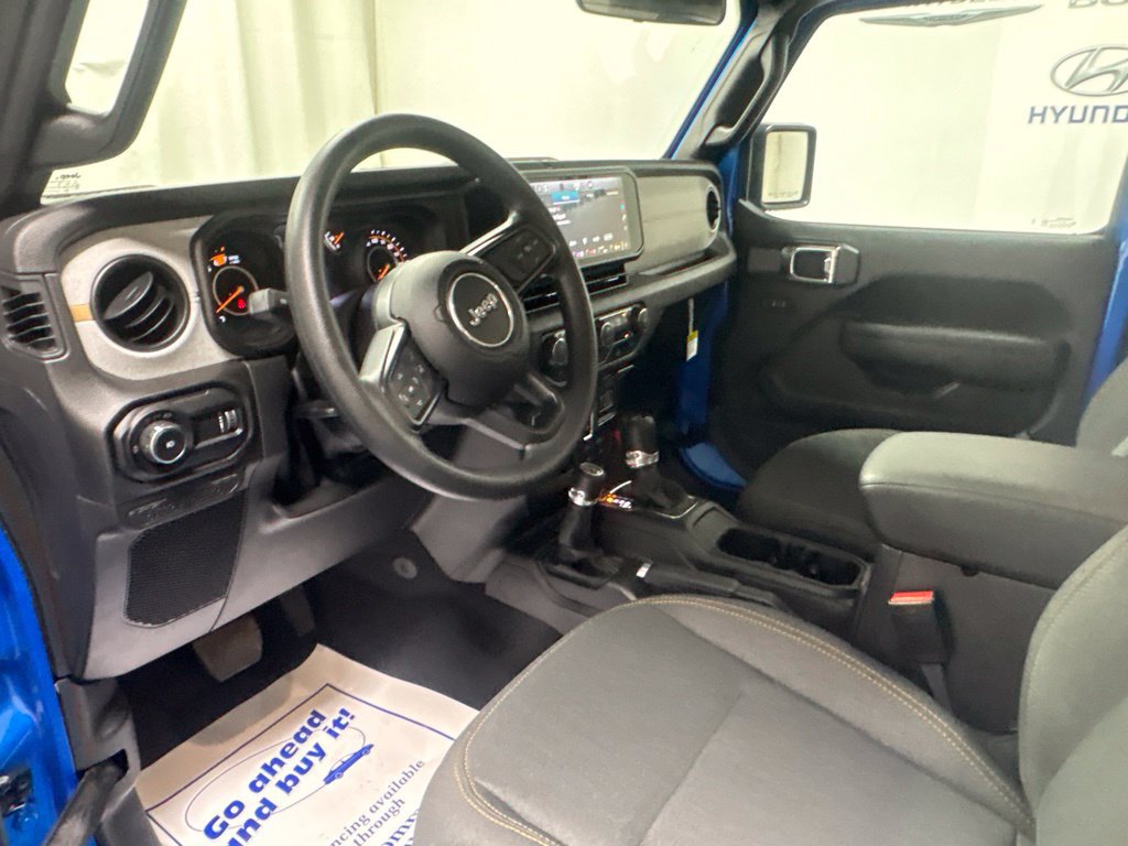 Used 2026 Jeep Wrangler Sport AWD/4WD image 22