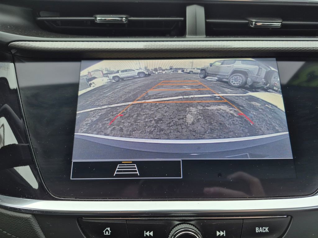 Used 2023 Buick Encore GX Preferred w/ Cold Weather Comfort Package image 16