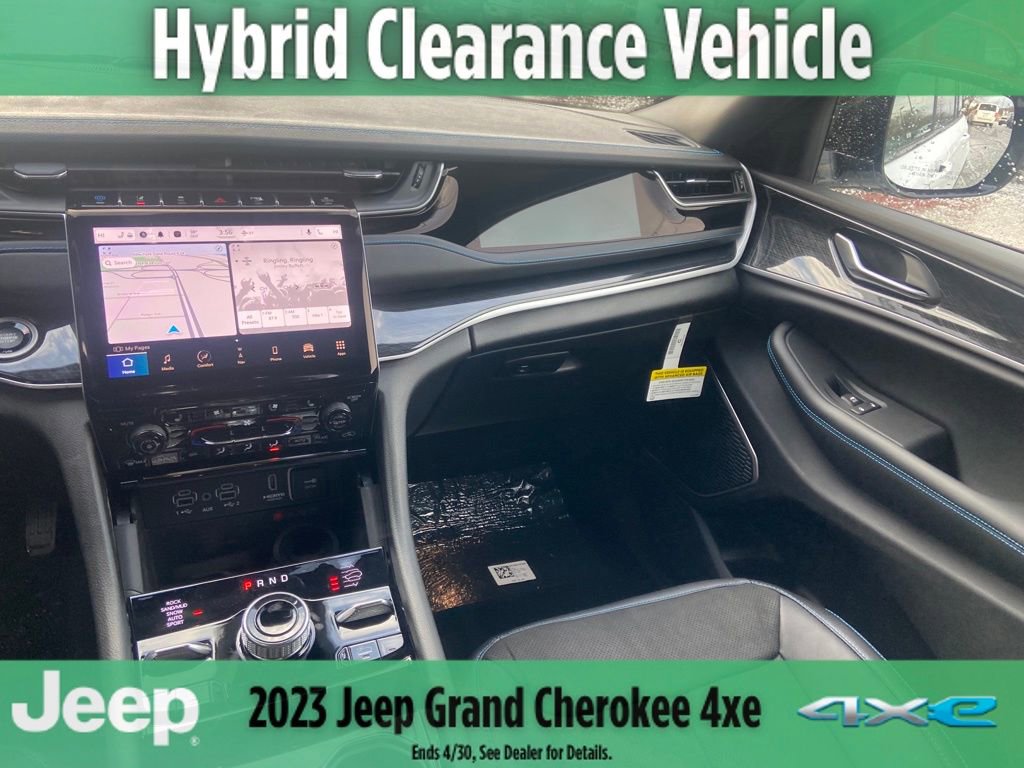 New 2023 Jeep Grand Cherokee Trailhawk image 20