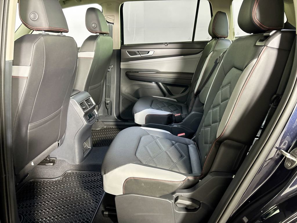 New 2026 Volkswagen Atlas Peak Edition image 21