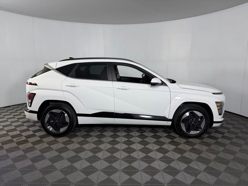 Used 2025 Hyundai Kona Limited FWD image 5