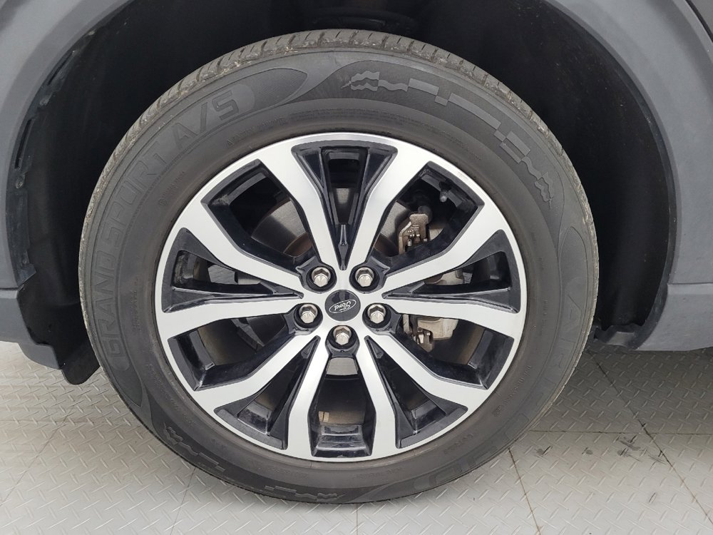 Used 2020 Ford Explorer ST w/ Premium Technology Package image 31