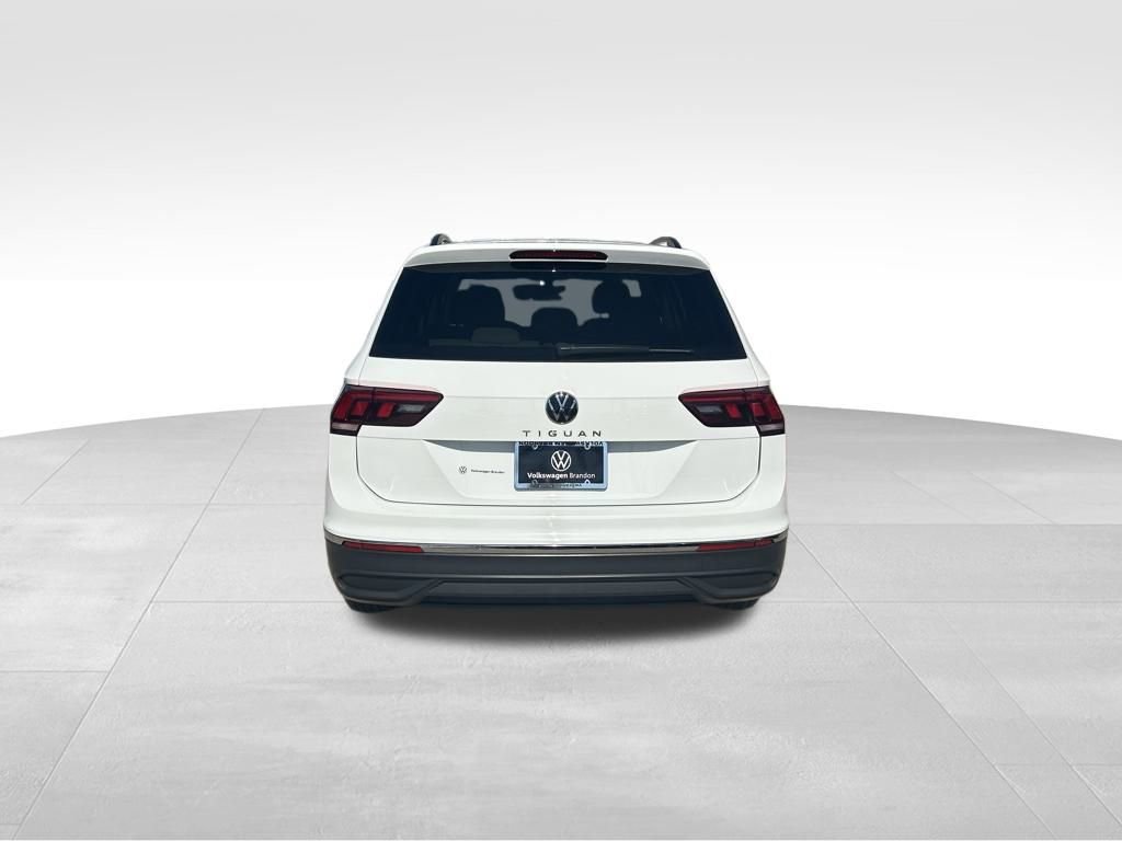 Certified 2023 Volkswagen Tiguan S image 4