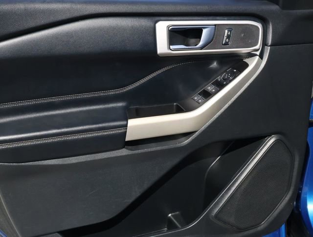 Used 2020 Ford Explorer XLT w/ Equipment Group 202A RWD image 17