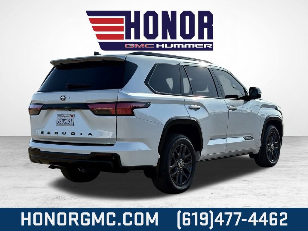 Used 2023 Toyota Sequoia Platinum image 3