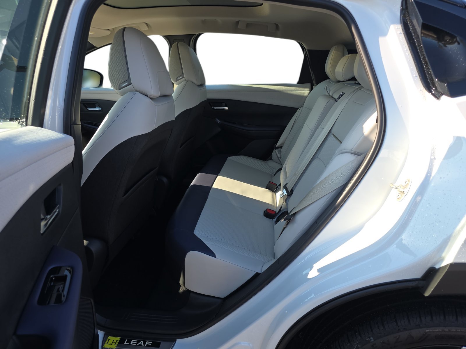 New 2026 Nissan Leaf Platinum+ w/ Illuminated Package FWD image 14