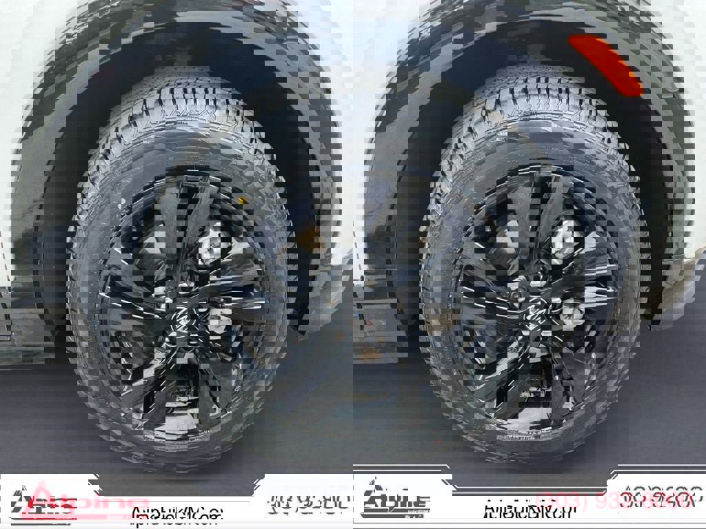 Used 2024 Buick Encore GX Sport Touring image 14