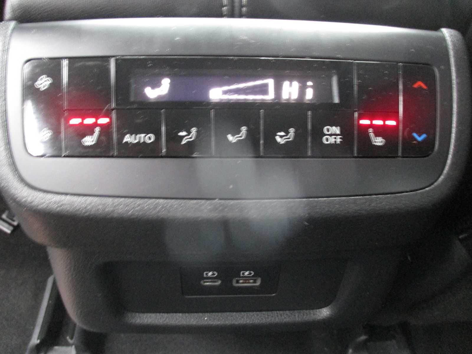 Used 2023 Nissan Pathfinder SL w/ SL Premium Package AWD/4WD image 33
