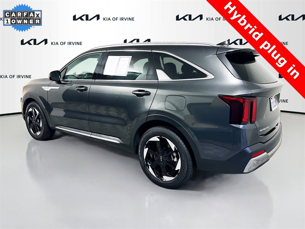 Certified 2025 Kia Sorento EX image 6