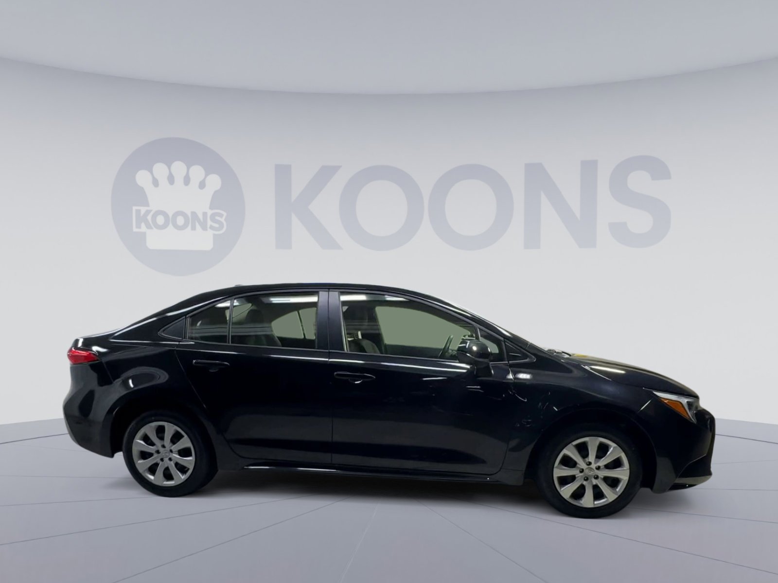 Used 2025 Toyota Corolla LE image 12