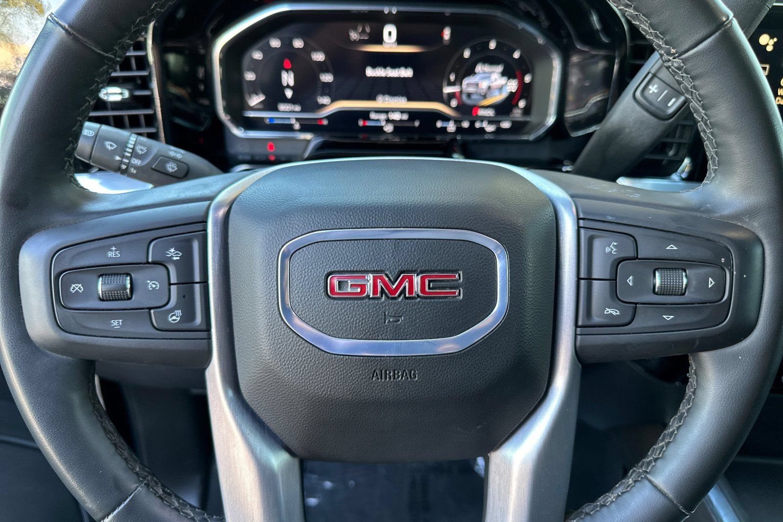 Certified 2025 GMC Sierra 2500 SLT w/ SLT Premium Package AWD/4WD image 23