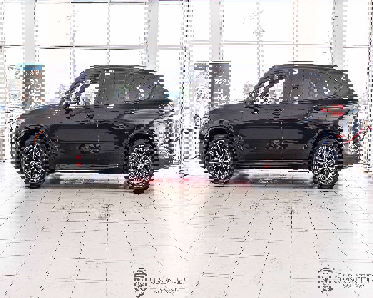 Used 2025 BMW X5 M60i image 8