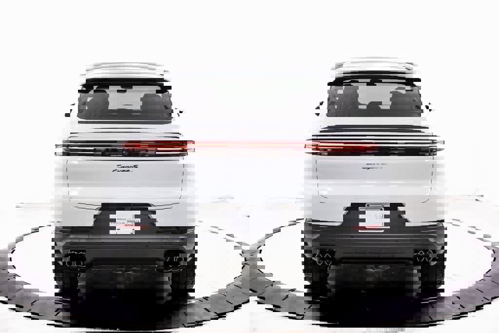 New 2026 Porsche Cayenne S image 6