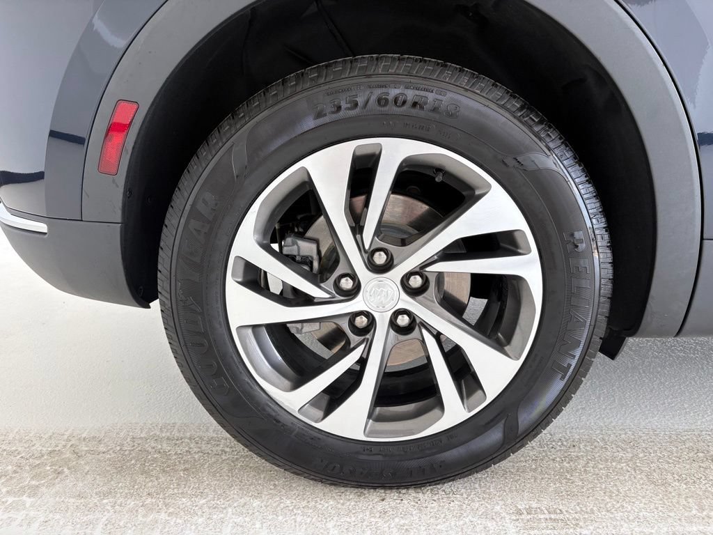 Used 2021 Buick Envision Essence FWD image 23