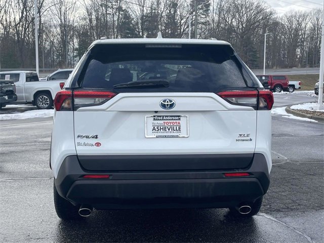 Used 2024 Toyota RAV4 XLE image 4