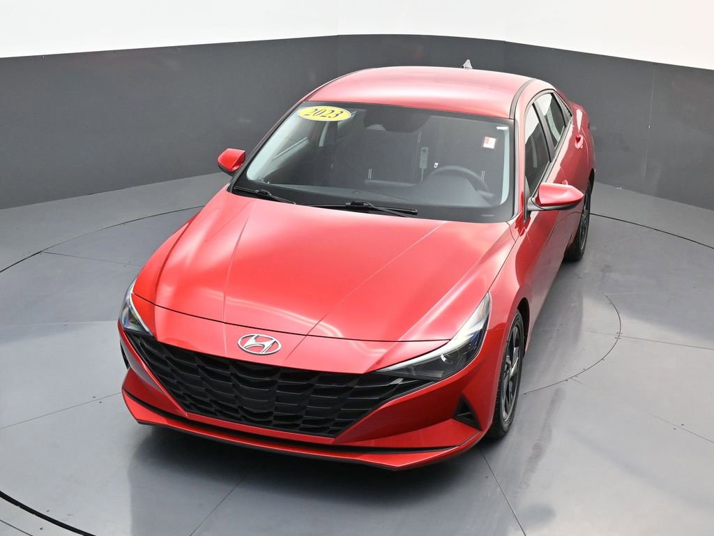 Certified 2023 Hyundai Elantra SEL w/ Preferred Accessory Package image 20
