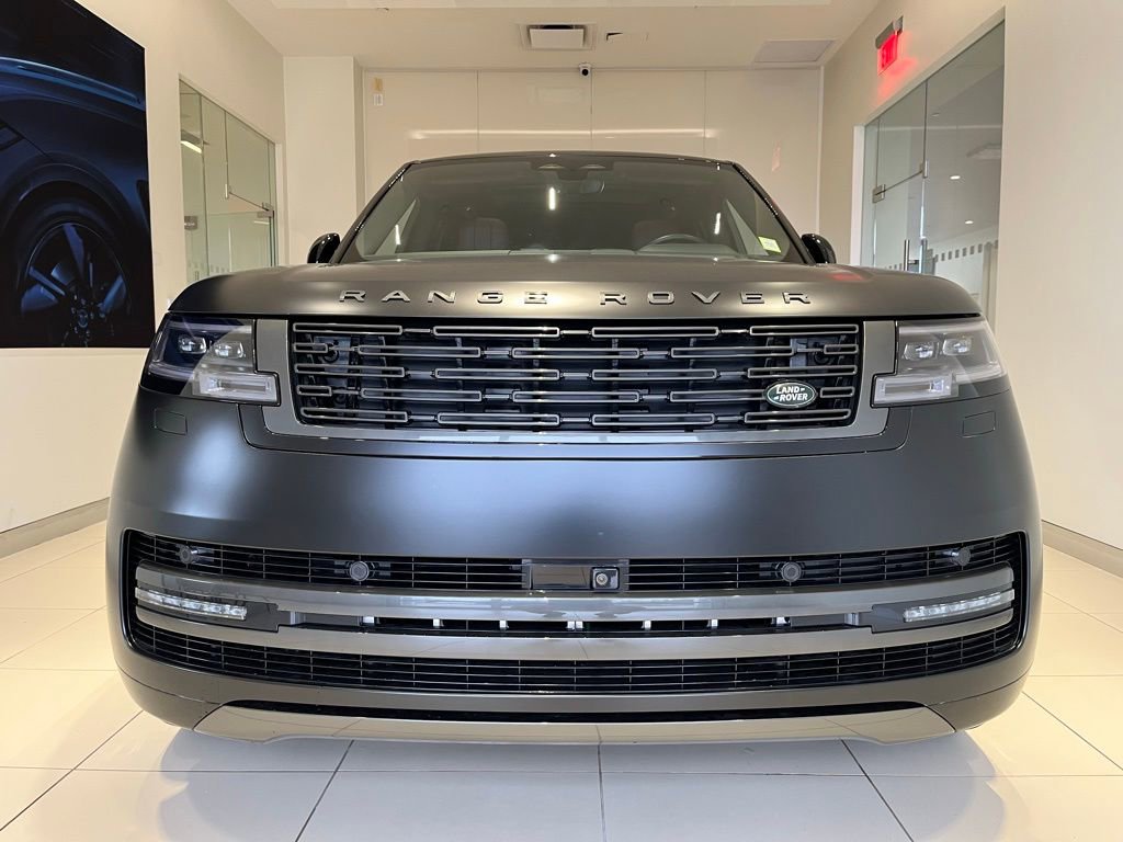 Used 2025 Land Rover Range Rover SE image 7