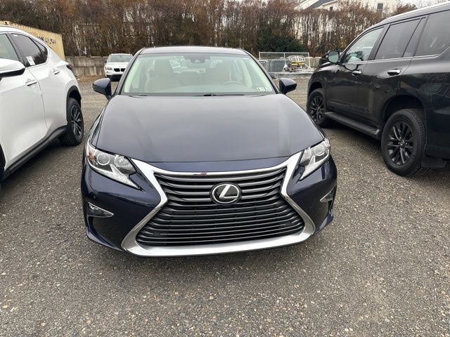 Used 2018 Lexus ES 350 image 2