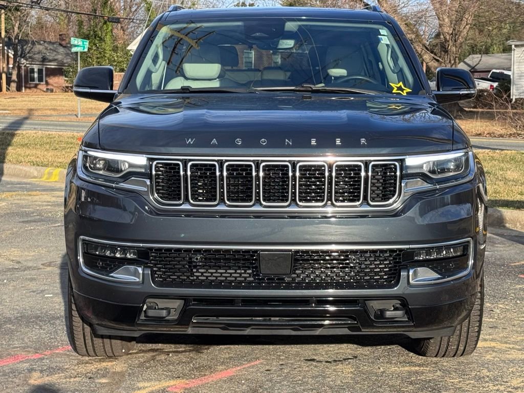 Used 2023 Jeep Wagoneer 4WD w/ Premium Group I image 19