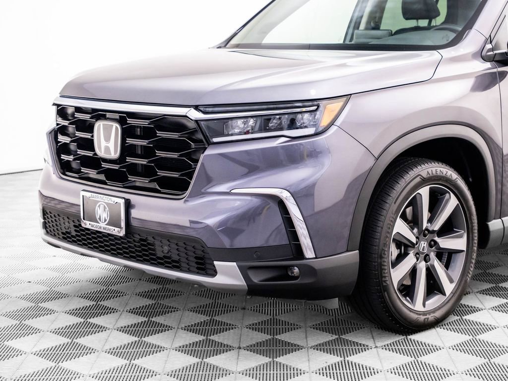 Certified 2024 Honda Pilot Touring image 36