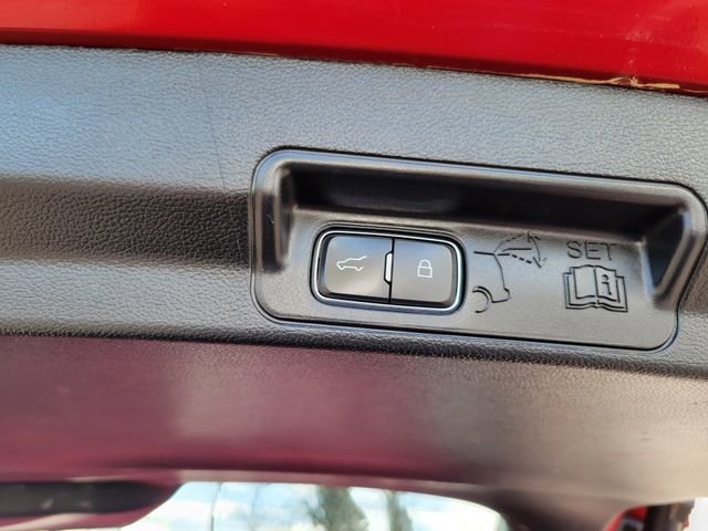 Used 2021 Ford Explorer XLT w/ Equipment Group 202A image 27