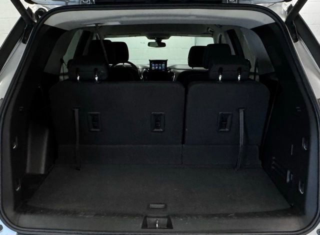 Used 2019 Chevrolet Traverse LT image 10