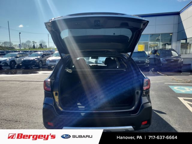 Used 2023 Subaru Outback Limited image 13