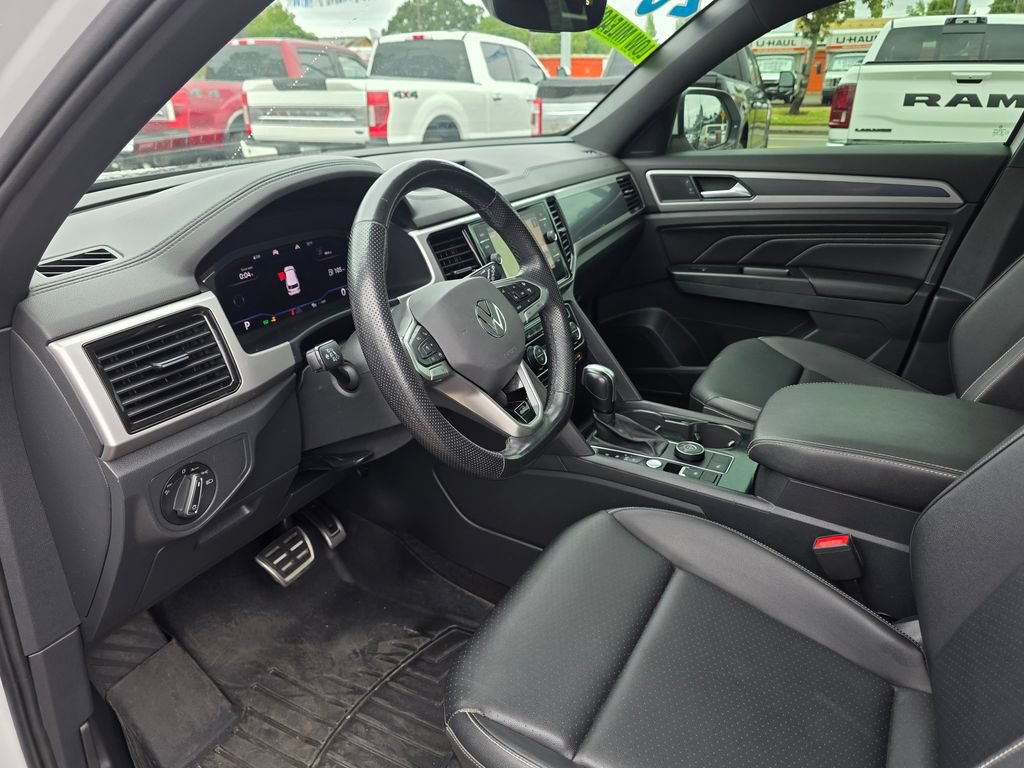 Used 2020 Volkswagen Atlas Cross Sport SEL R-Line AWD/4WD image 10