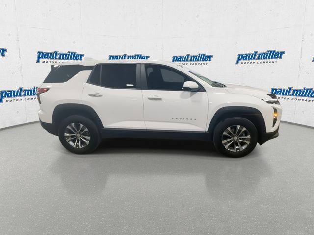 Used 2025 Chevrolet Equinox LT w/ Safety and Technology Package FWD image 12