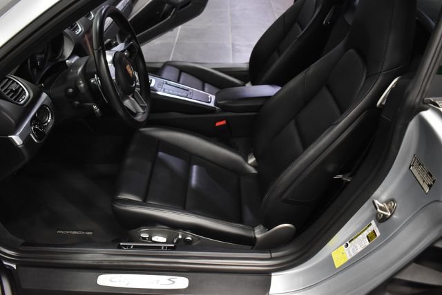 Used 2018 Porsche 718 Cayman S RWD image 21