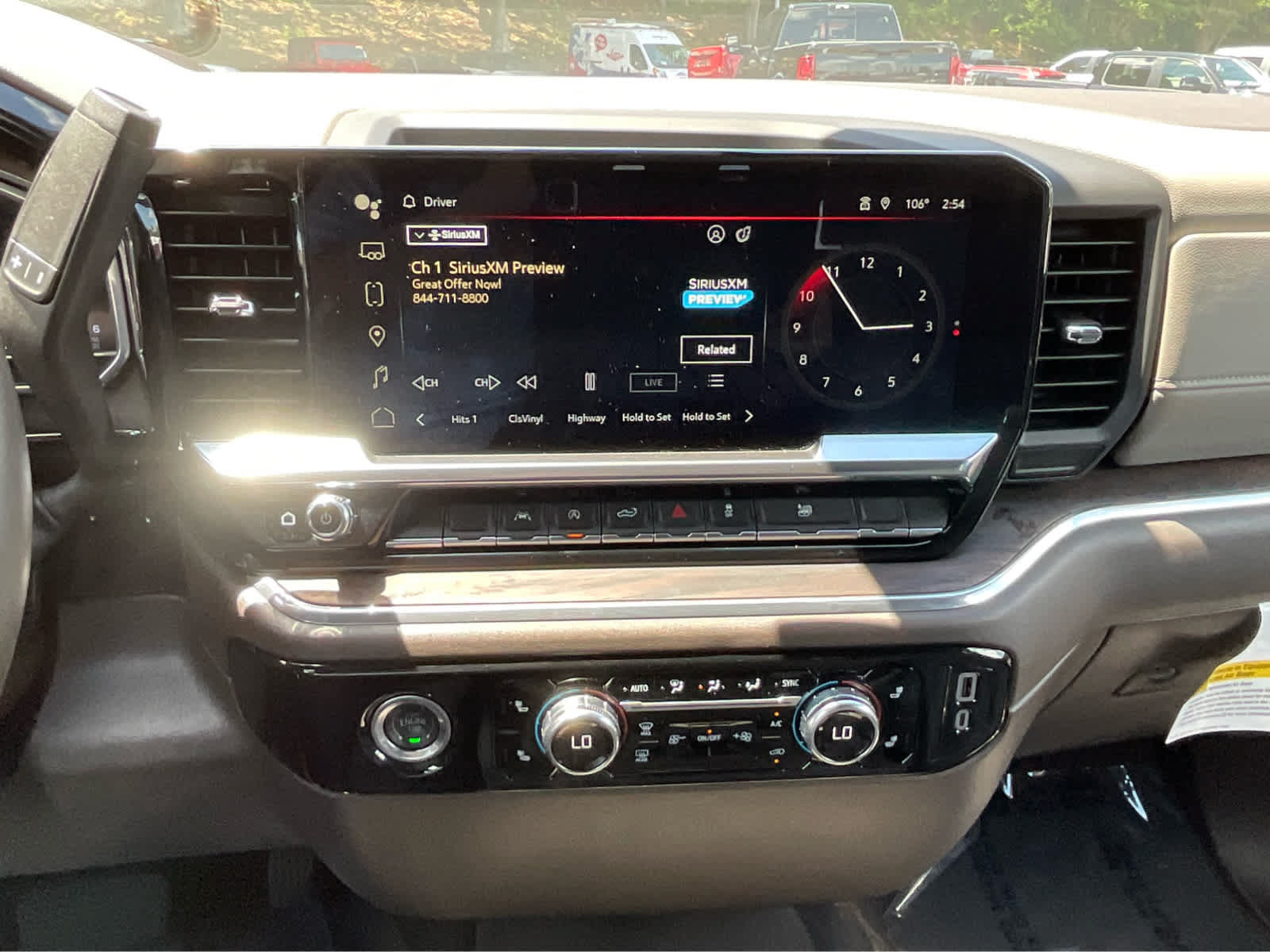 Used 2024 GMC Sierra 1500 SLT AWD/4WD image 16