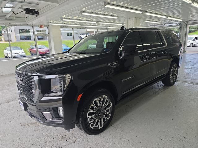 Certified 2024 GMC Yukon XL Denali Ultimate AWD/4WD image 2