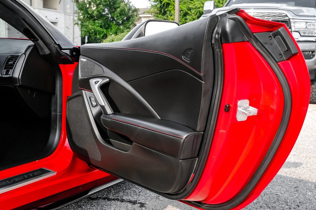 Used 2016 Chevrolet Corvette Z06 w/ 3LZ Preferred Equipment Group RWD image 43