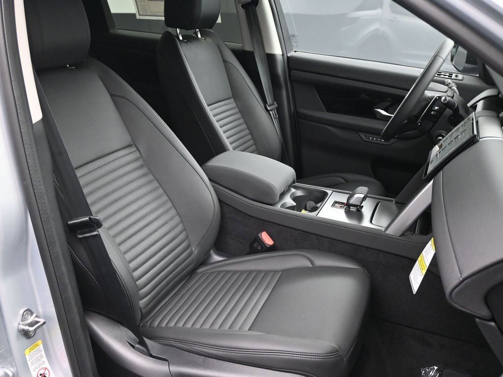 New 2025 Land Rover Discovery Sport S AWD/4WD image 10