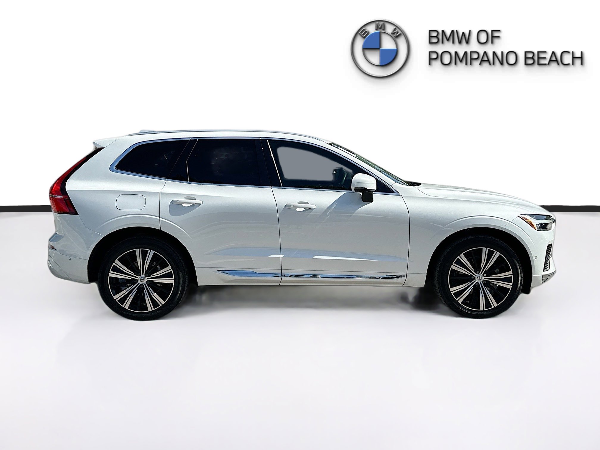 Used 2023 Volvo XC60 B5 Plus w/ Protection Package Premier image 8