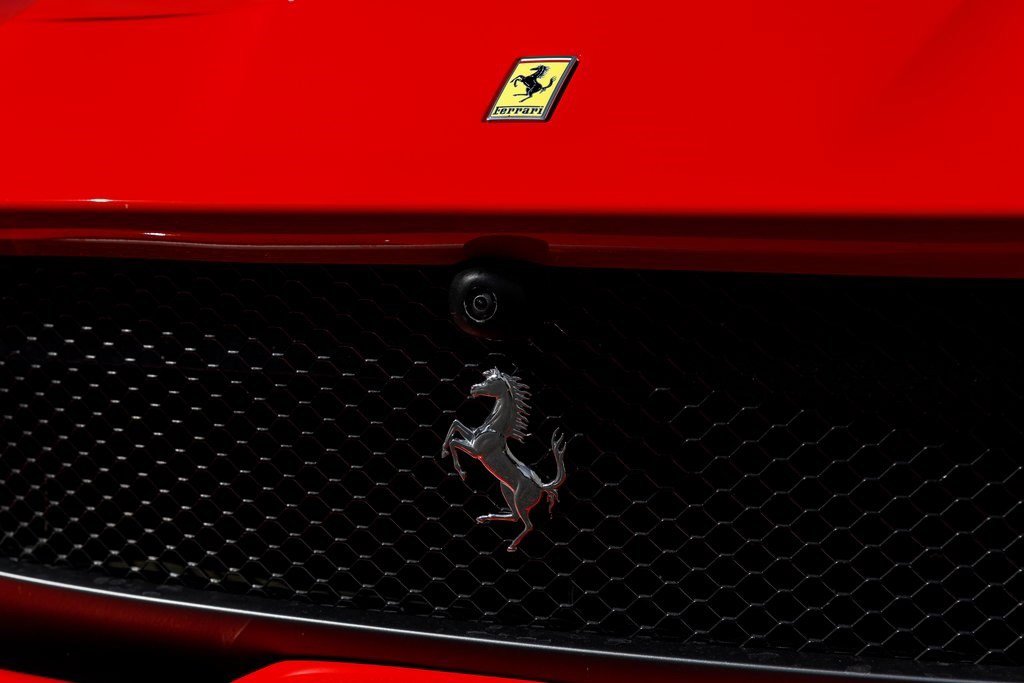 Used 2019 Ferrari 812 Superfast image 17