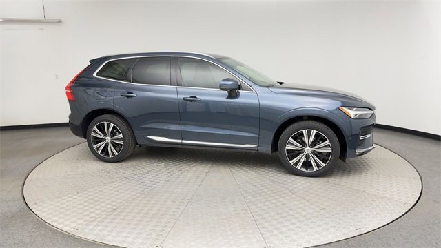 Certified 2023 Volvo XC60 B5 Plus w/ Climate Package image 9