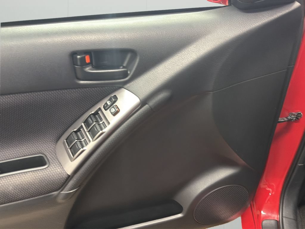 Used 2005 Pontiac Vibe w/ Power Group Value Package FWD image 15