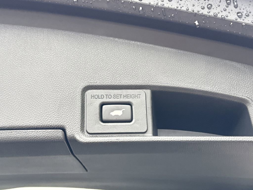 New 2025 Acura RDX SH-AWD w/ Advance Package image 16