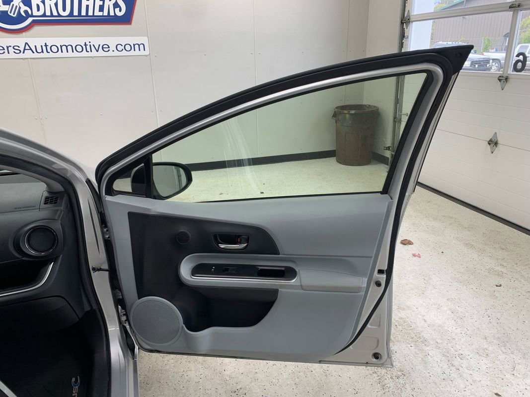 Used 2014 Toyota Prius C Three image 24