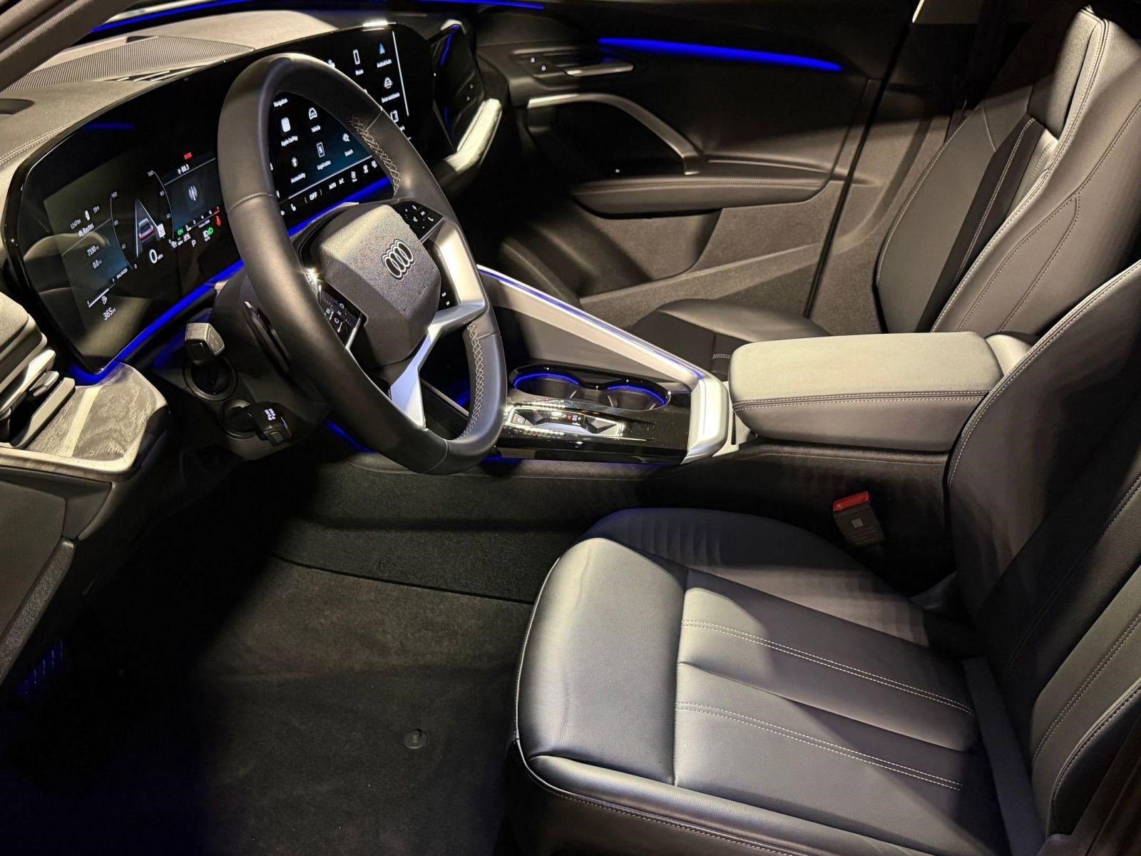 Certified 2025 Audi Q5 Premium w/ Convenience Package image 5