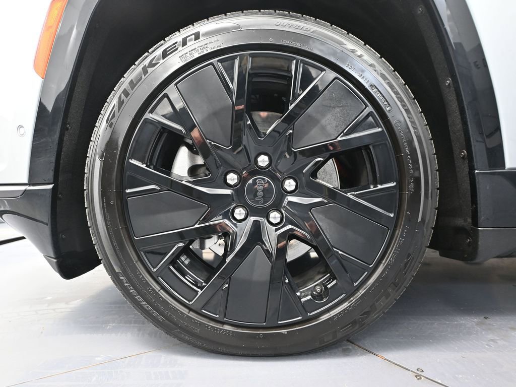 Used 2025 Jeep Wagoneer S Launch Edition image 17