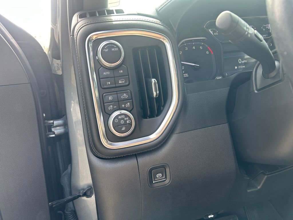 Used 2021 GMC Sierra 1500 Elevation w/ Preferred Package image 21