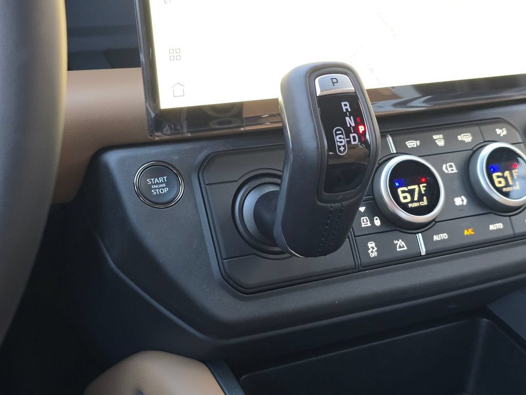 New 2026 Land Rover Defender 110 S AWD/4WD image 24