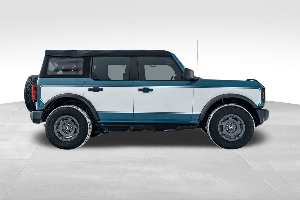 Used 2023 Ford Bronco Base image 8