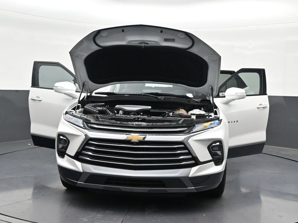 Used 2023 Chevrolet Blazer Premier w/ Driver Confidence II Package FWD image 36