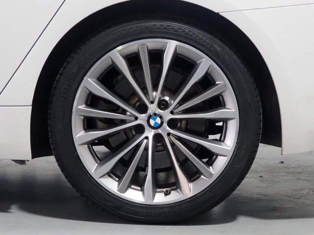 Used 2021 BMW 530e w/ Premium Package w/ Premium Package RWD image 51