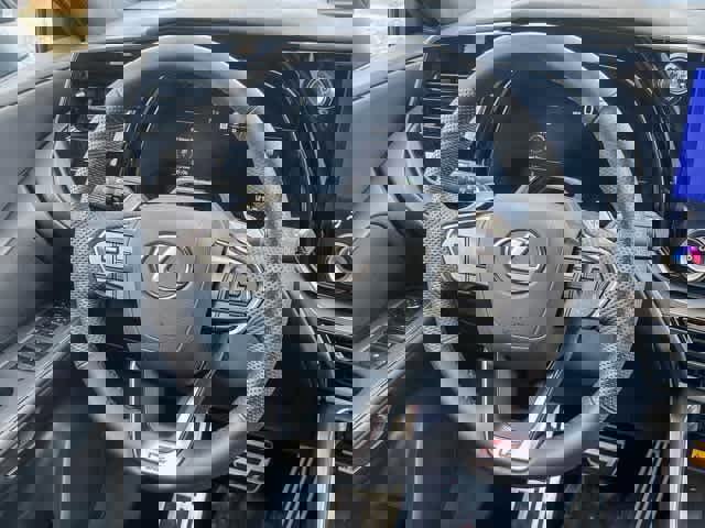 New 2026 Lexus TX 500h AWD image 18