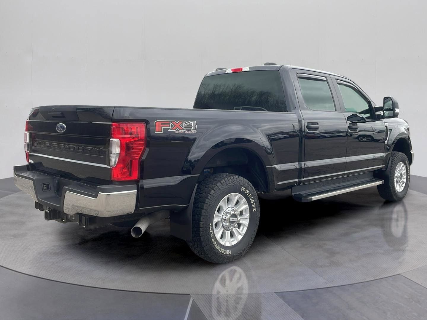 Used 2022 Ford F250 XL w/ STX Appearance Package image 6